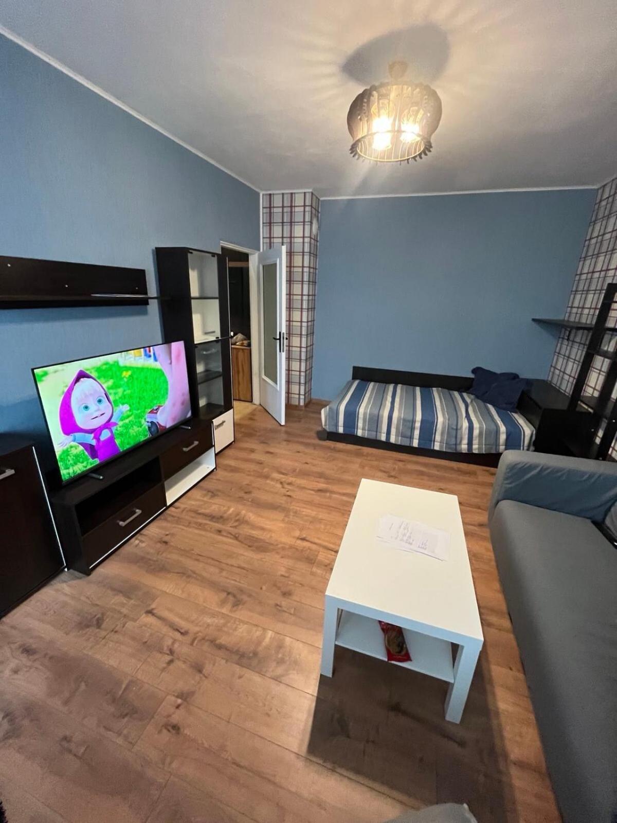 Cozy Corner In Nadezhda Apartment *